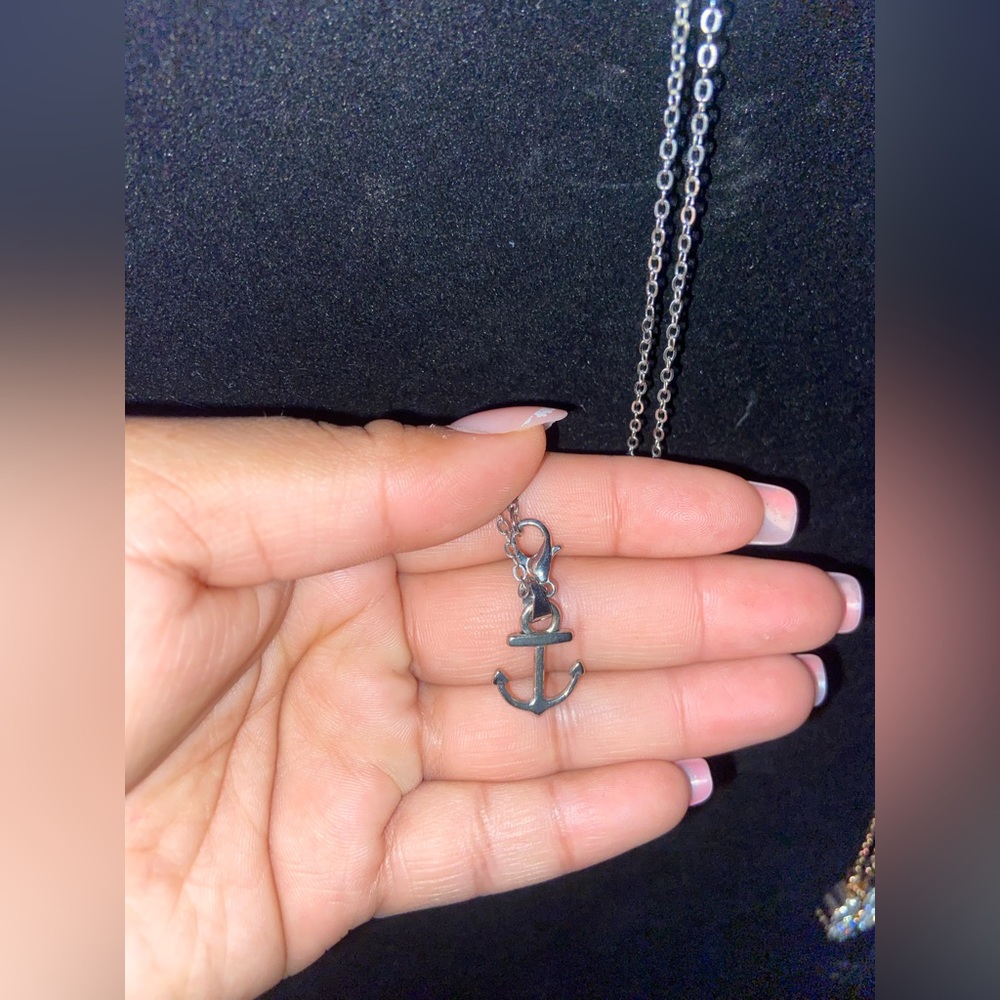 Anchor necklace